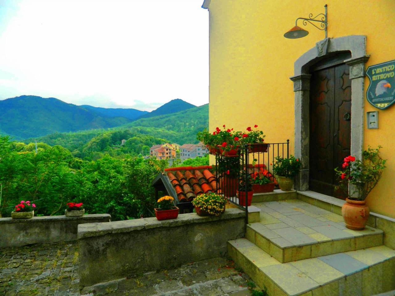 L'Antico Ritrovo Bed and Breakfast Moliterno Exterior foto