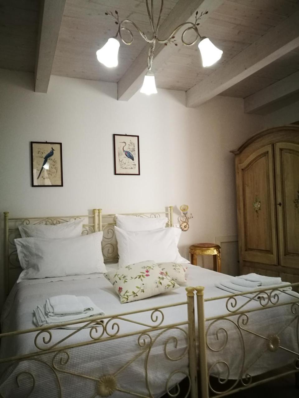 L'Antico Ritrovo Bed and Breakfast Moliterno Exterior foto