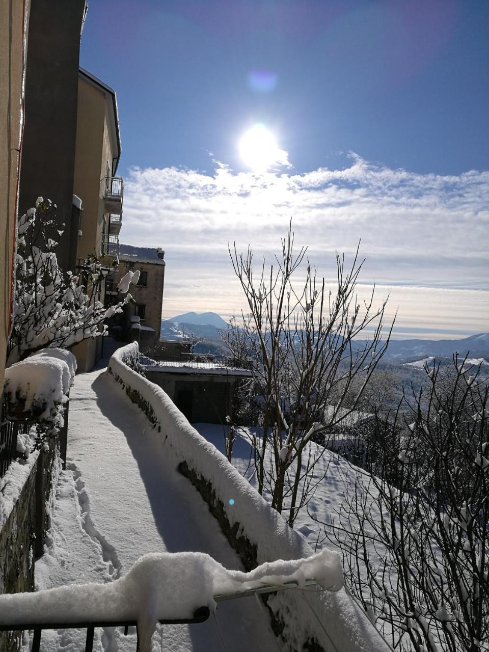 L'Antico Ritrovo Bed and Breakfast Moliterno Exterior foto
